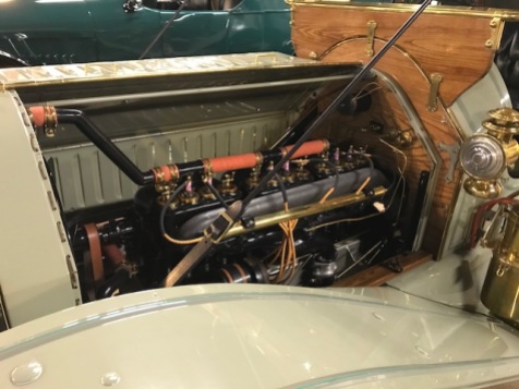Engine of 1012 Mitchell Speedster